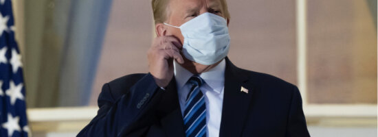 Trump removing mask